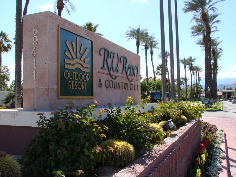 Palm Springs Oasis Rv Park