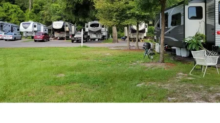 Bee's RV Resort
