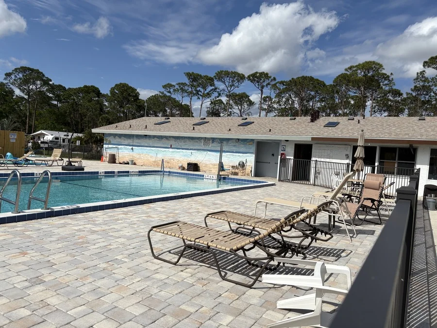 Sunnier Palms Nudist Park