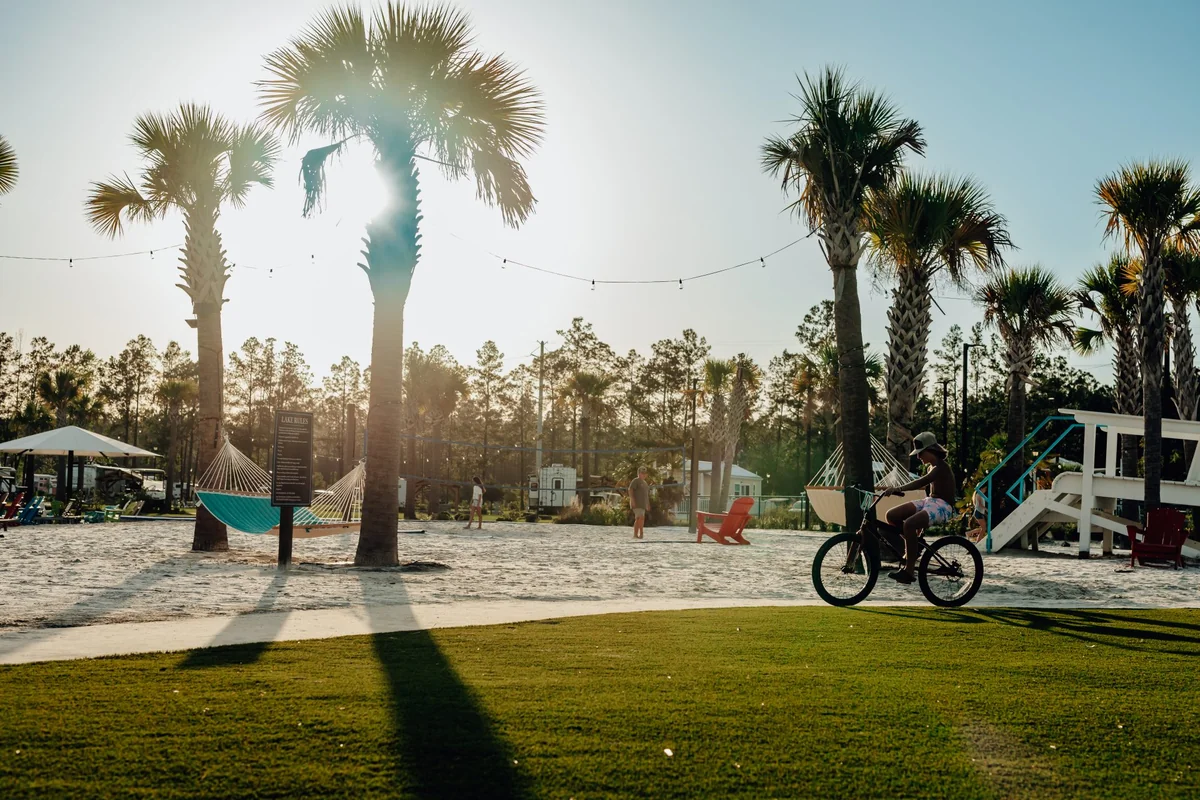 Island Oaks RV Resort