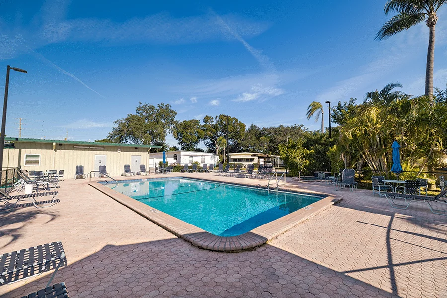 Robert’s Mobile Home & RV Resort