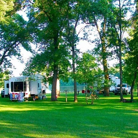 Two Rivers Campground & Tbng