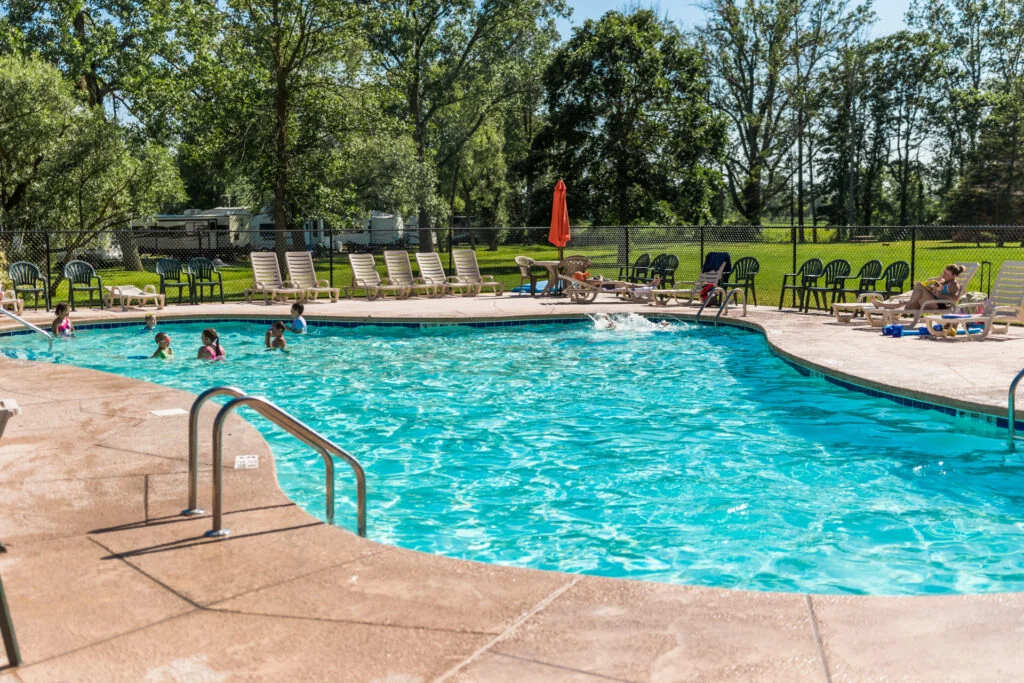 Niagara's Lazy Lakes Camping