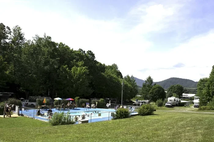 Flaming Arrow Campground & Rv