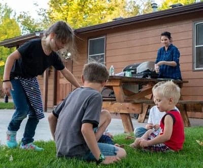 Lake Park Campground-cottages