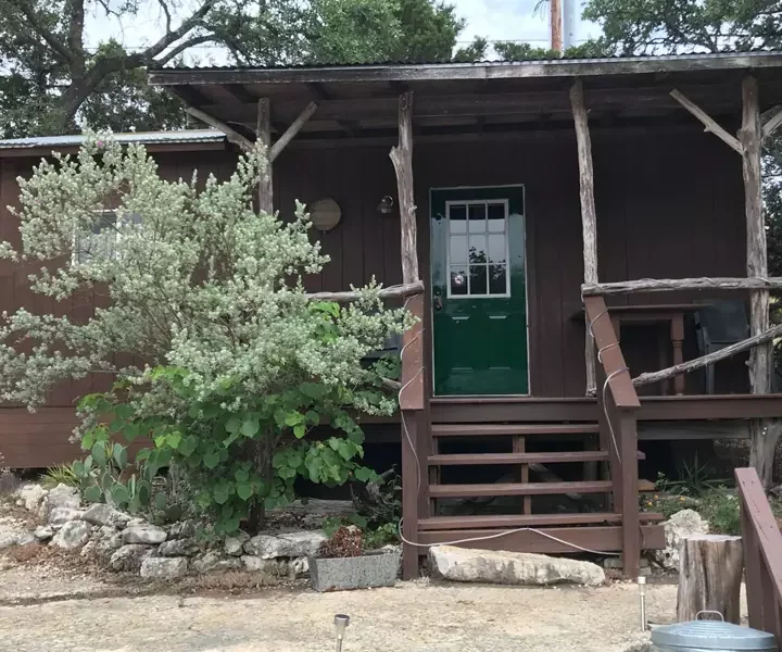 Creek Hollow Cabins & Rv Park