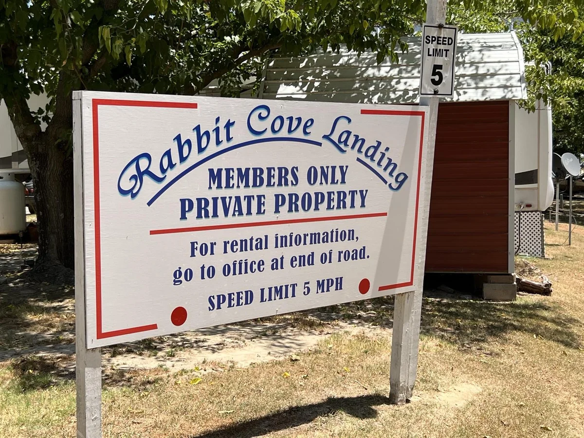 Rabbit Cove Landing Rv/marina