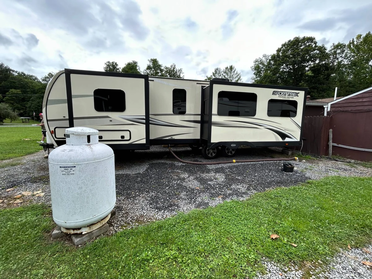 Buckhorne Country Store